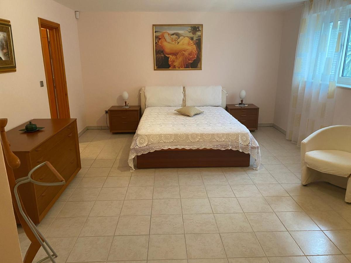 Apartment L'Odore Del Mare Dolac Eksteriør bilde